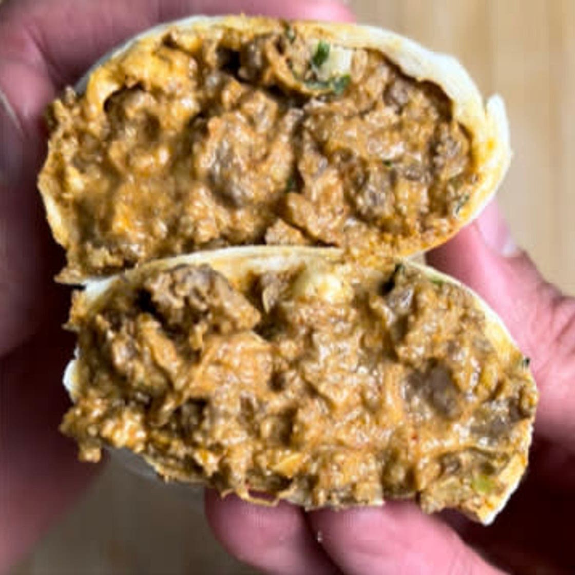 6* Beefy Cheesy Bito(21)