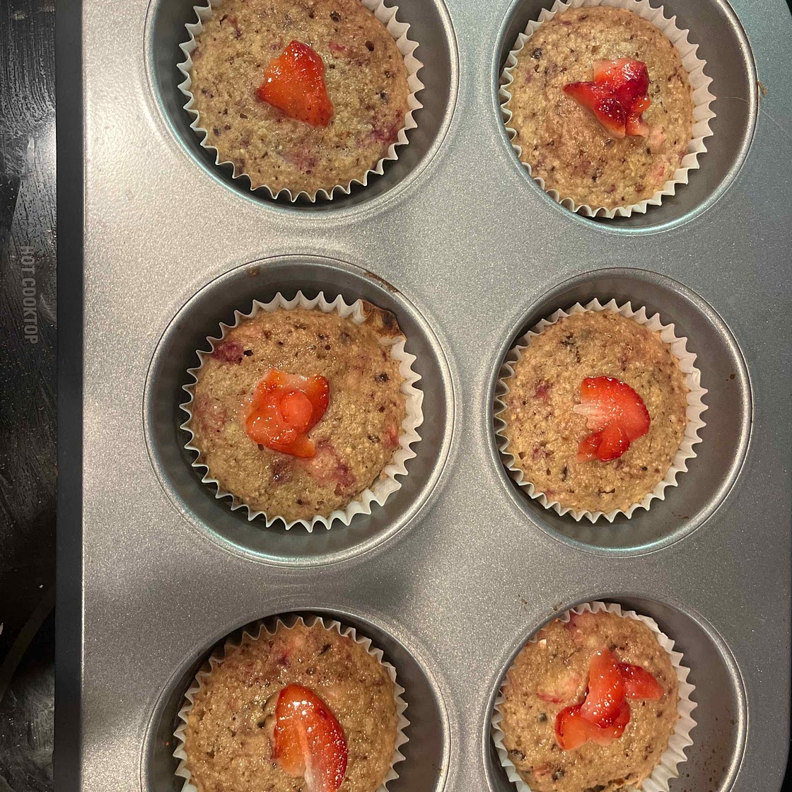 64 Calorie Strawberry Muffins