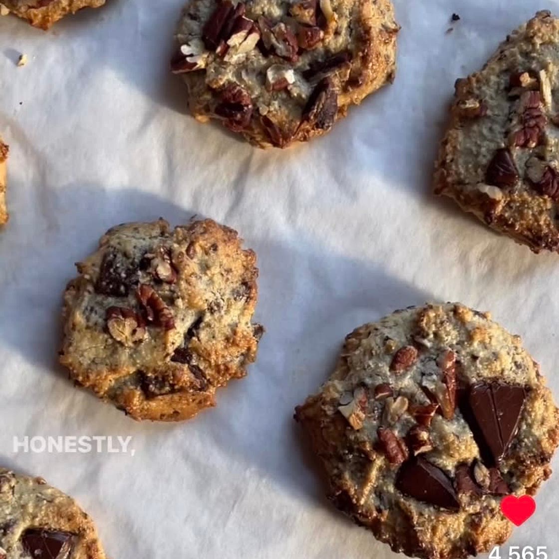 gut friendly chocolate nut cookies 