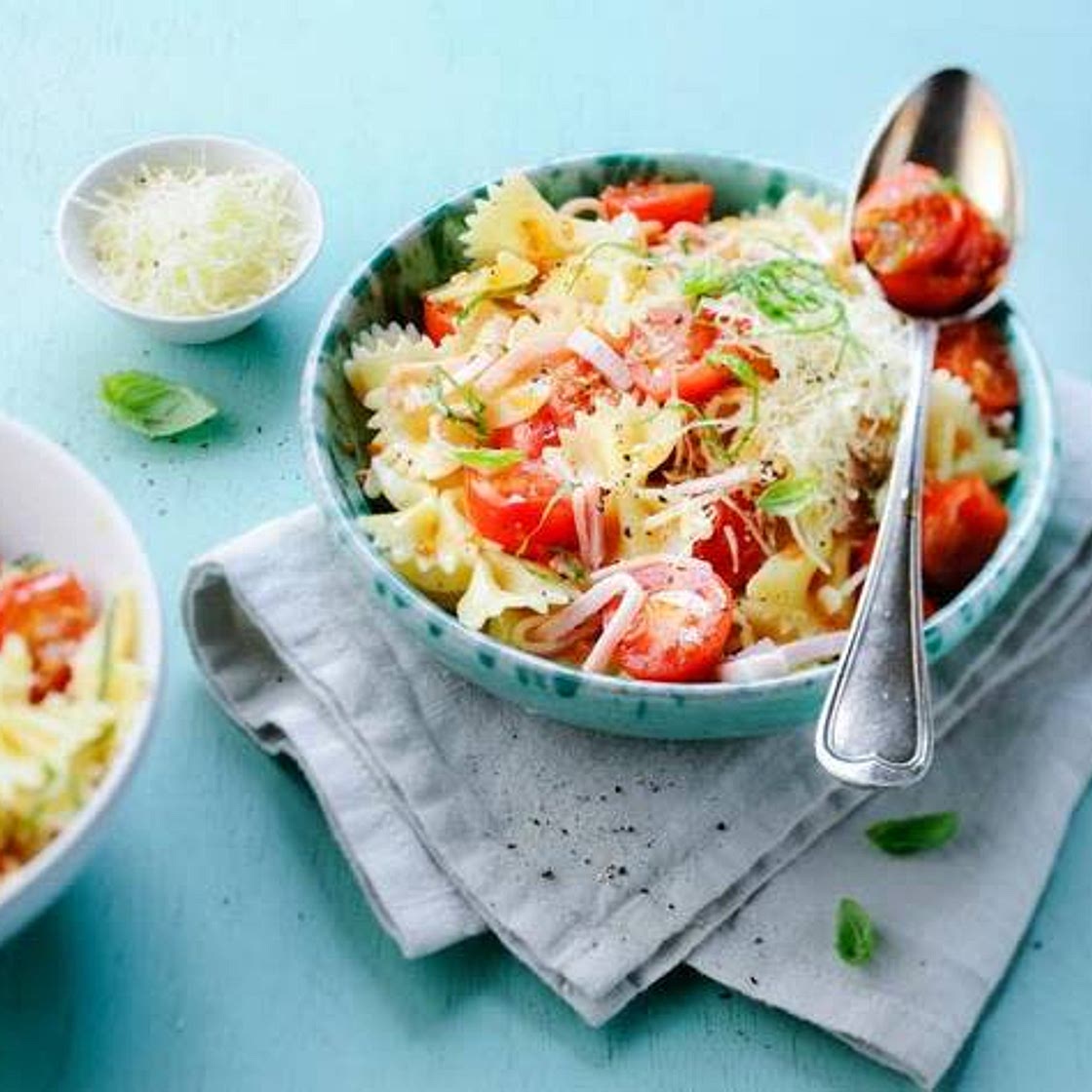 Papillons tomates et jambon