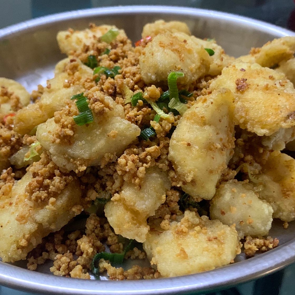 Fried Fish with Sandy Butter Crisps 