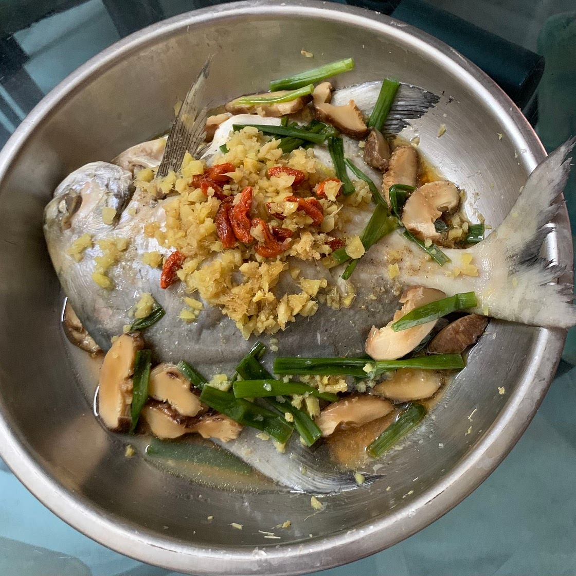 Simple Steamed Pomfret 