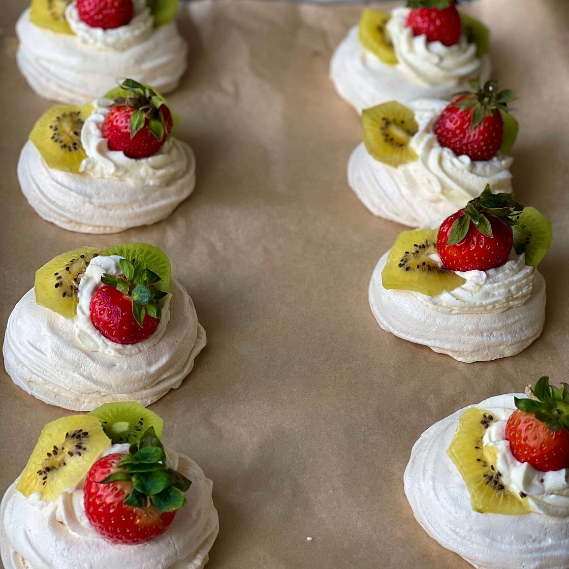 Creamy Fruit Pavlovas 