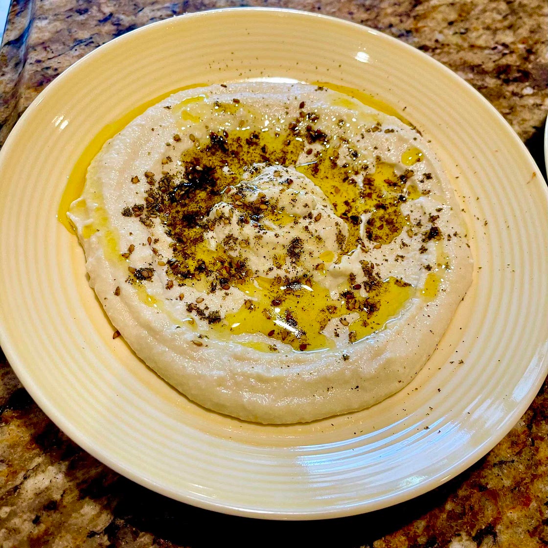 Homemade hummus 