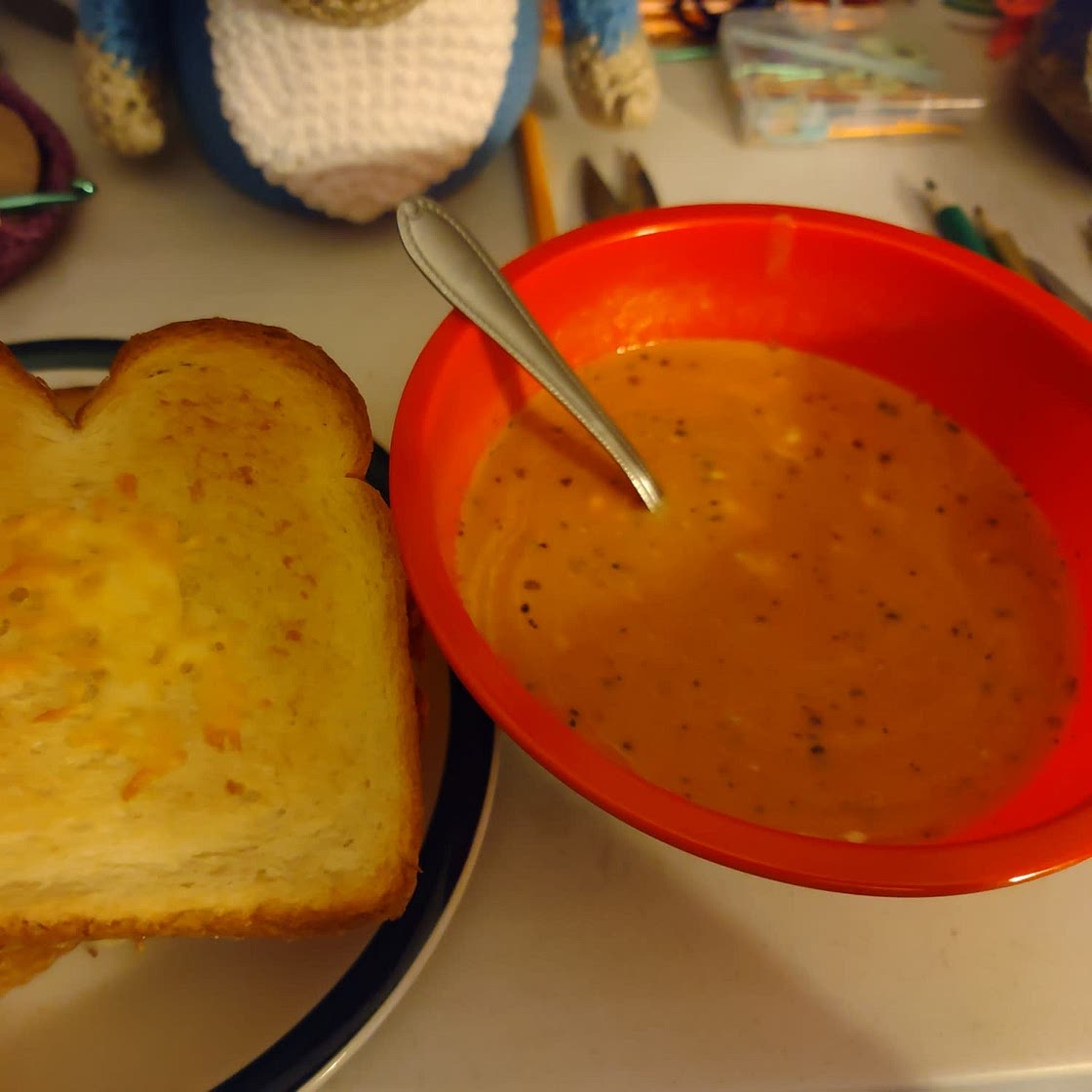 Slow cooker tomato soup