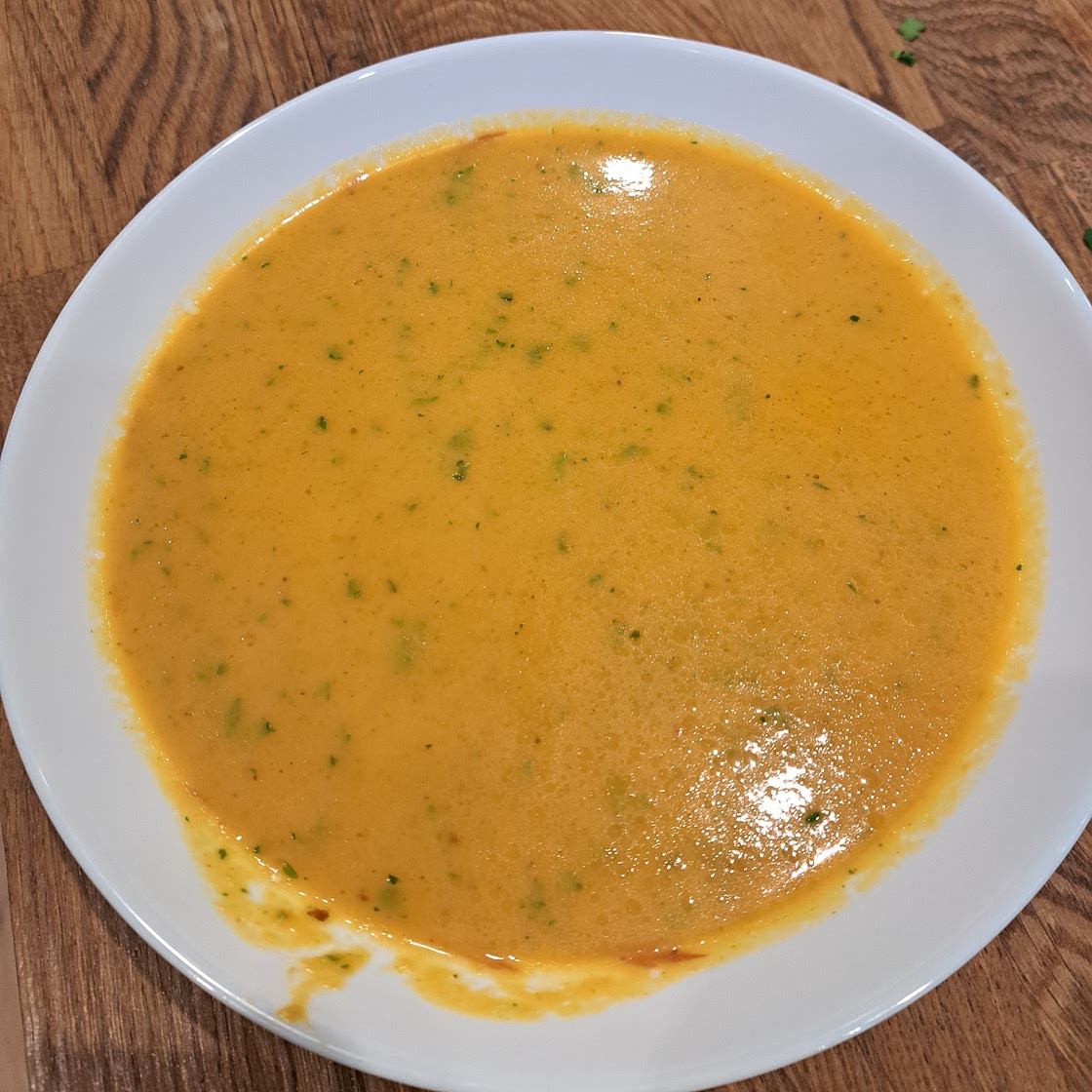 Thai carrot and coconut soup