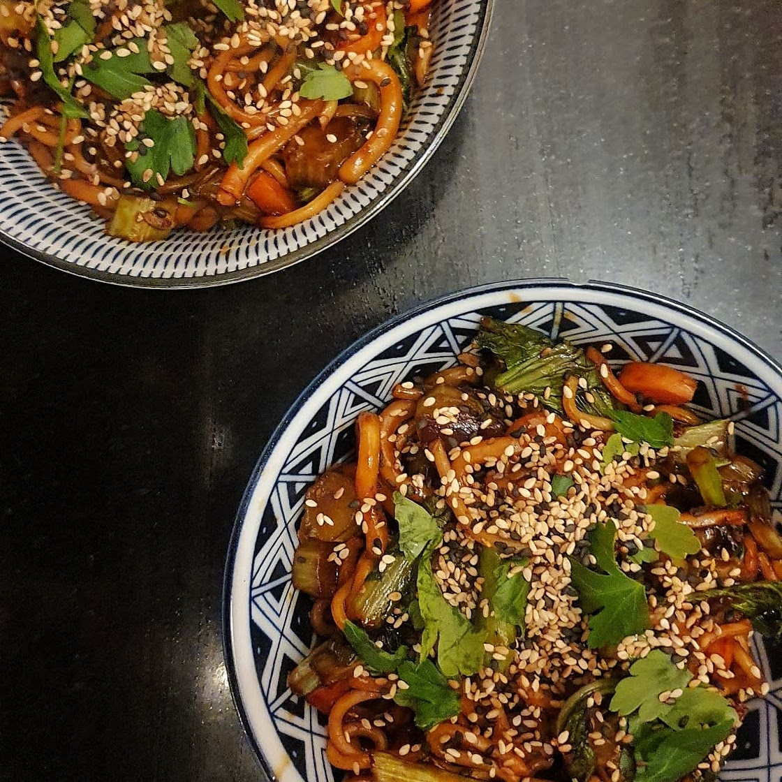 15 Minute Spicy Udon Stir Fry