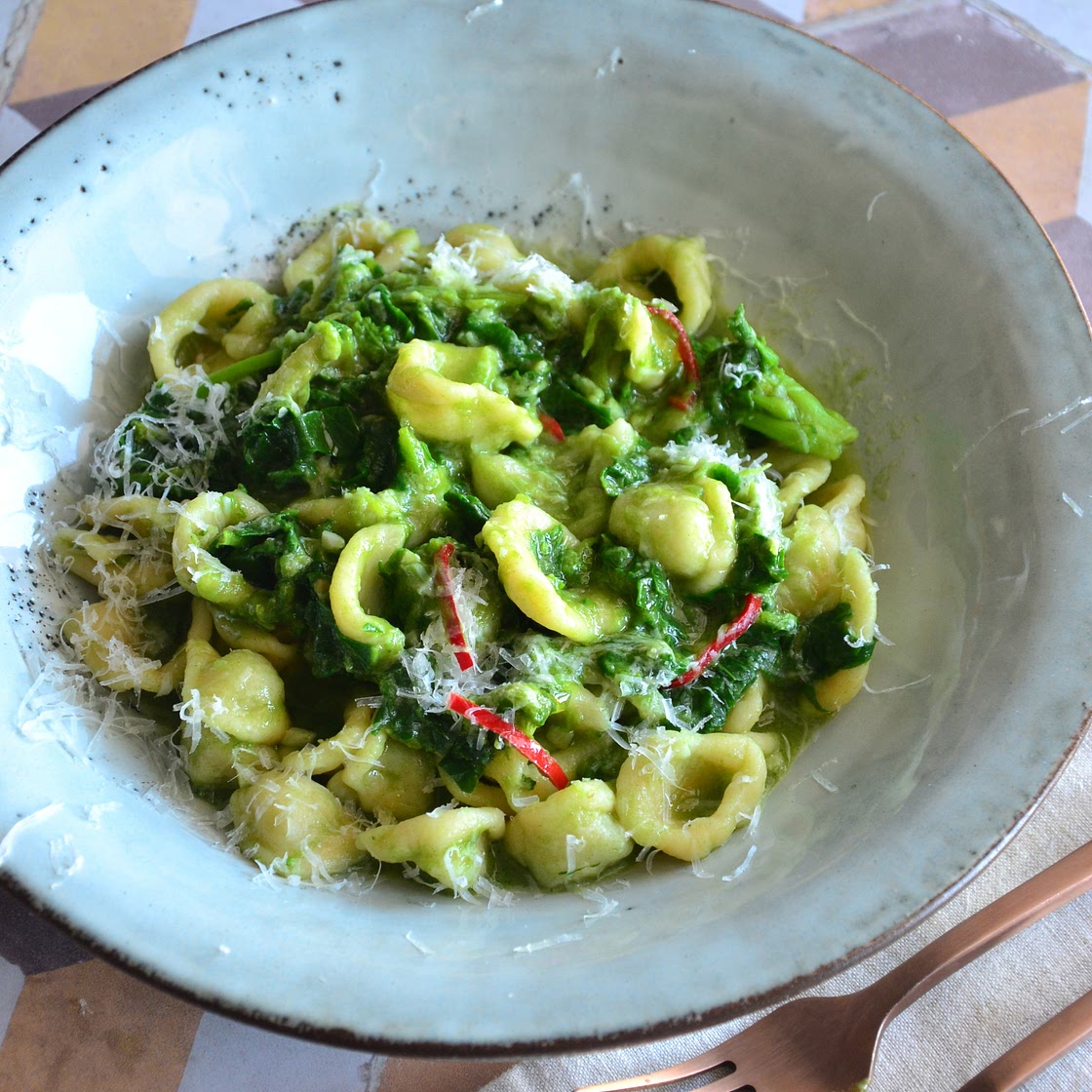 Orecchiette alle cime di rapa (turnip tops greens)