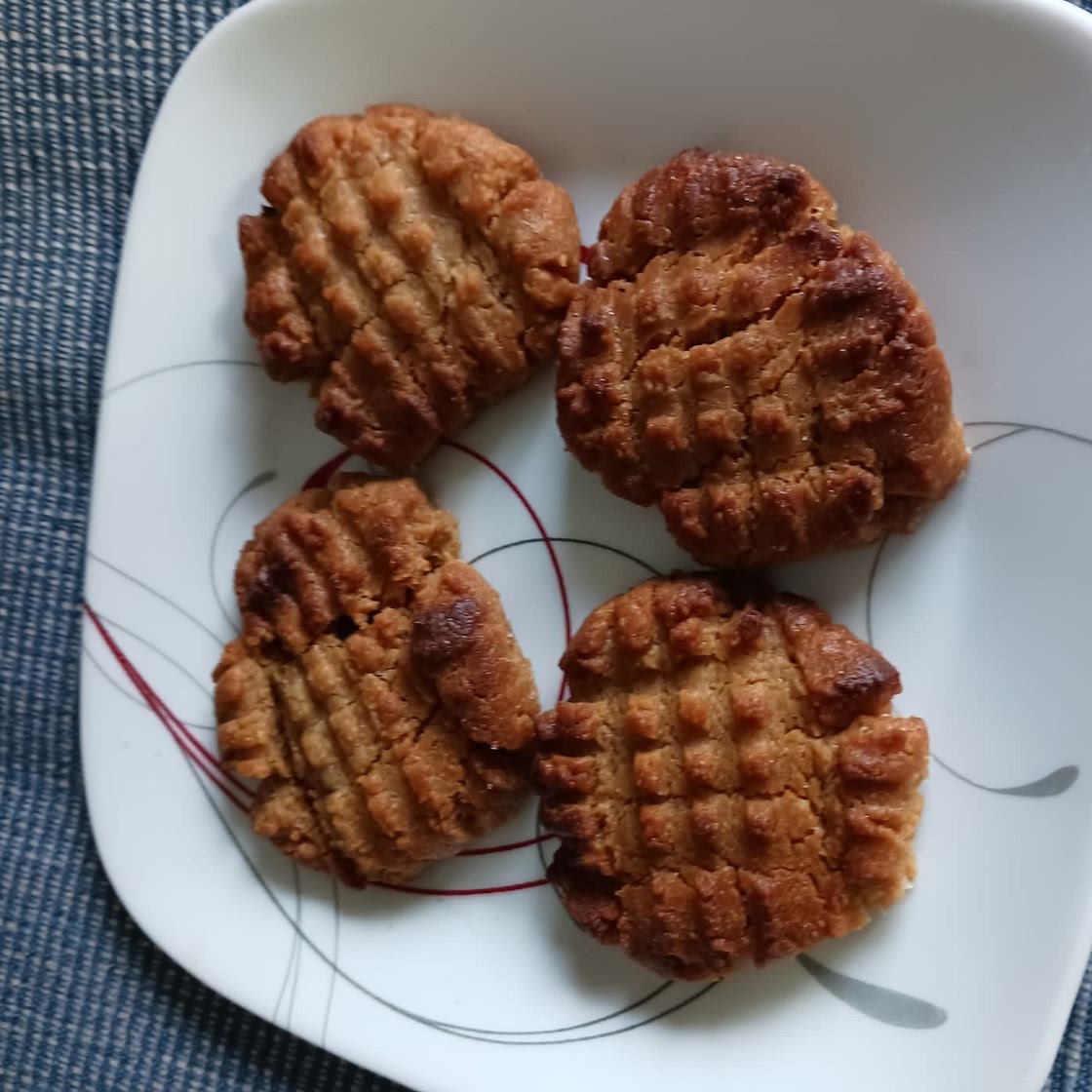 3-Ingredients Peanut Butter Cookies