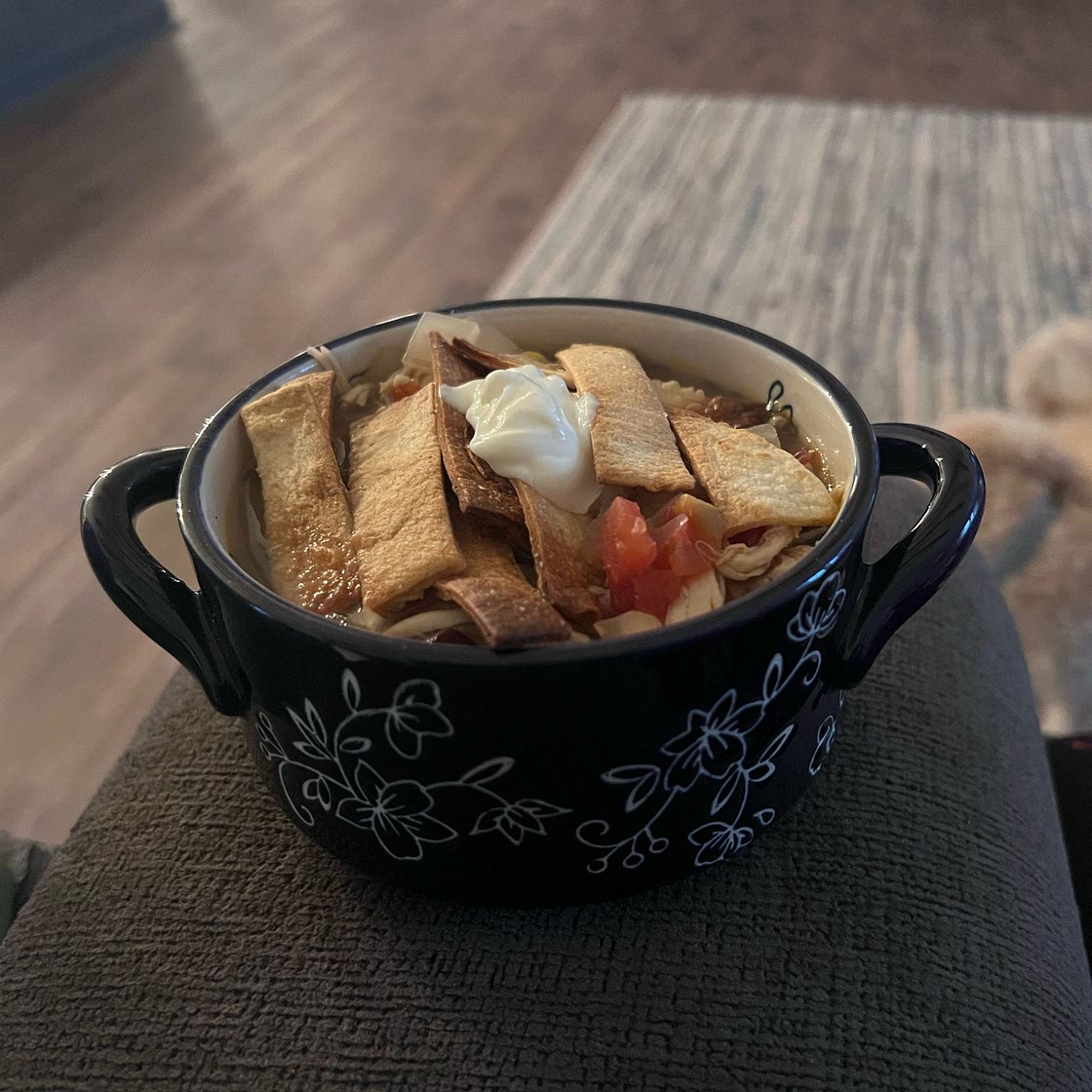 Slow Cooker Chicken Tortilla Soup