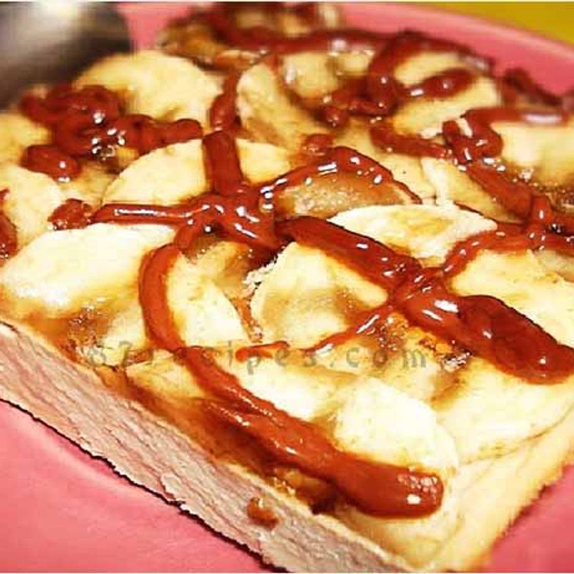 A SIMPLE COTTAGE CHEESE DESSERT WITH A BANANA