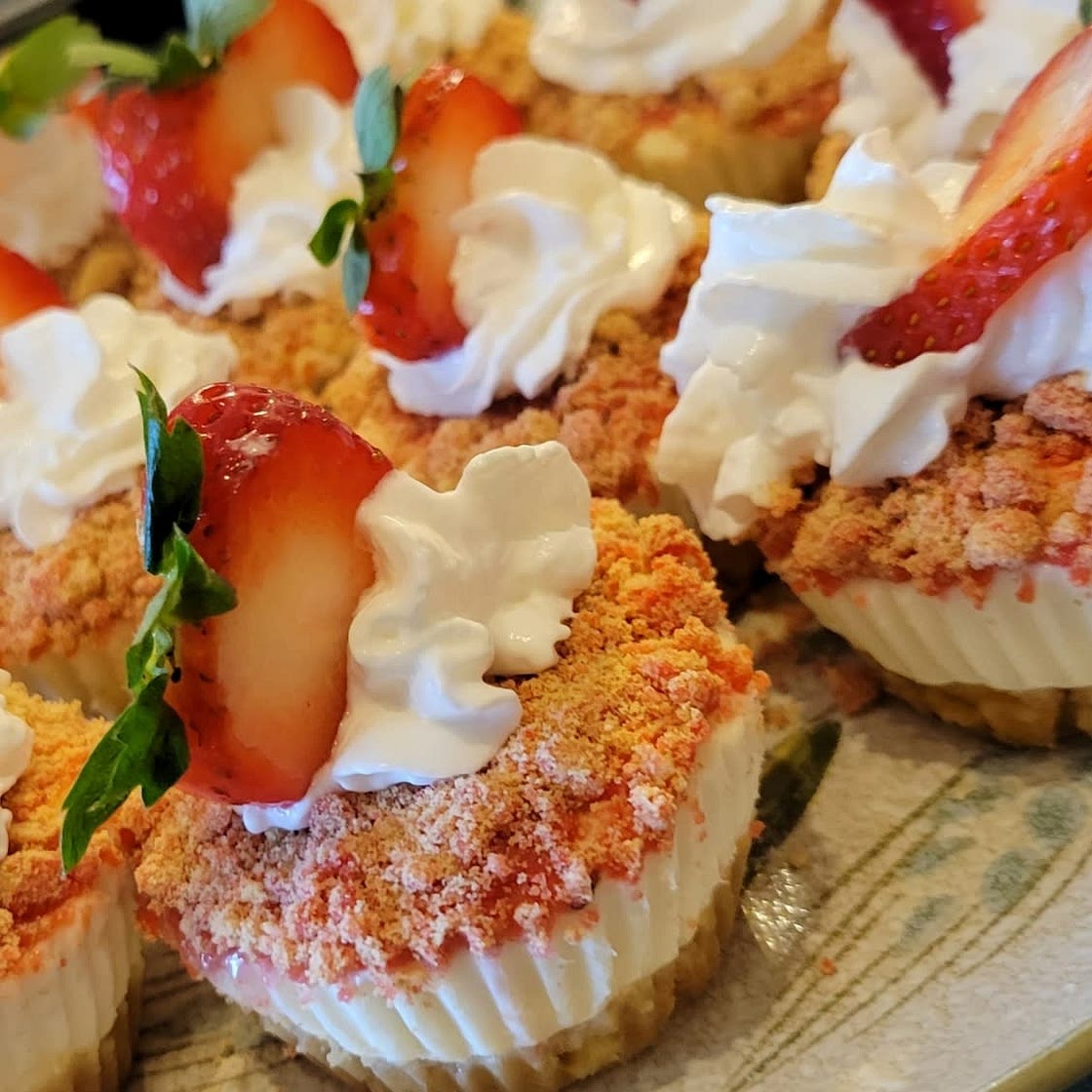 Strawberry Shortcake No-Bake Cheesecake
