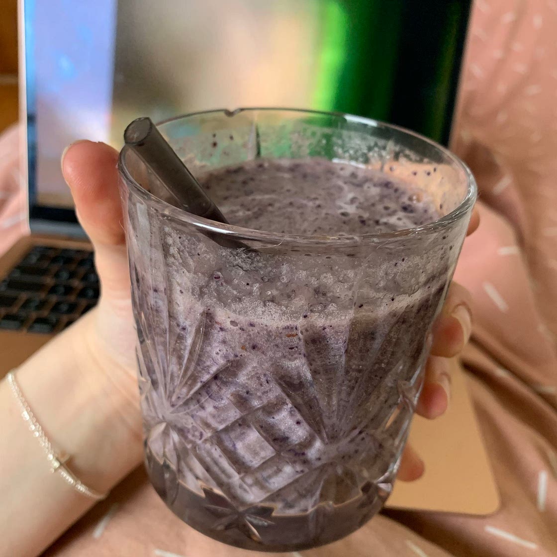 Blueberry and banana smoothie 