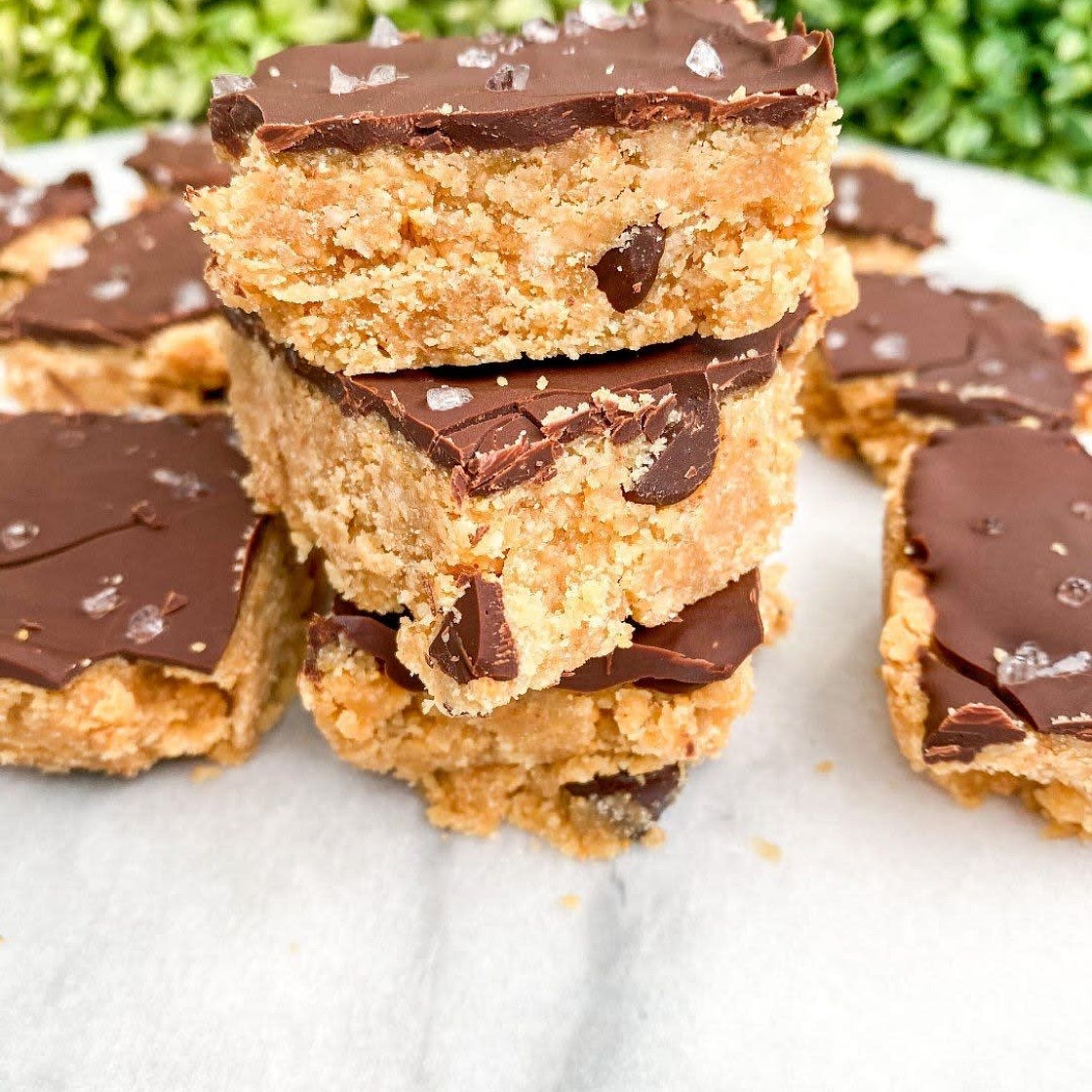 Peanut butter cookie dough bars (secretlyhealthyhome)
