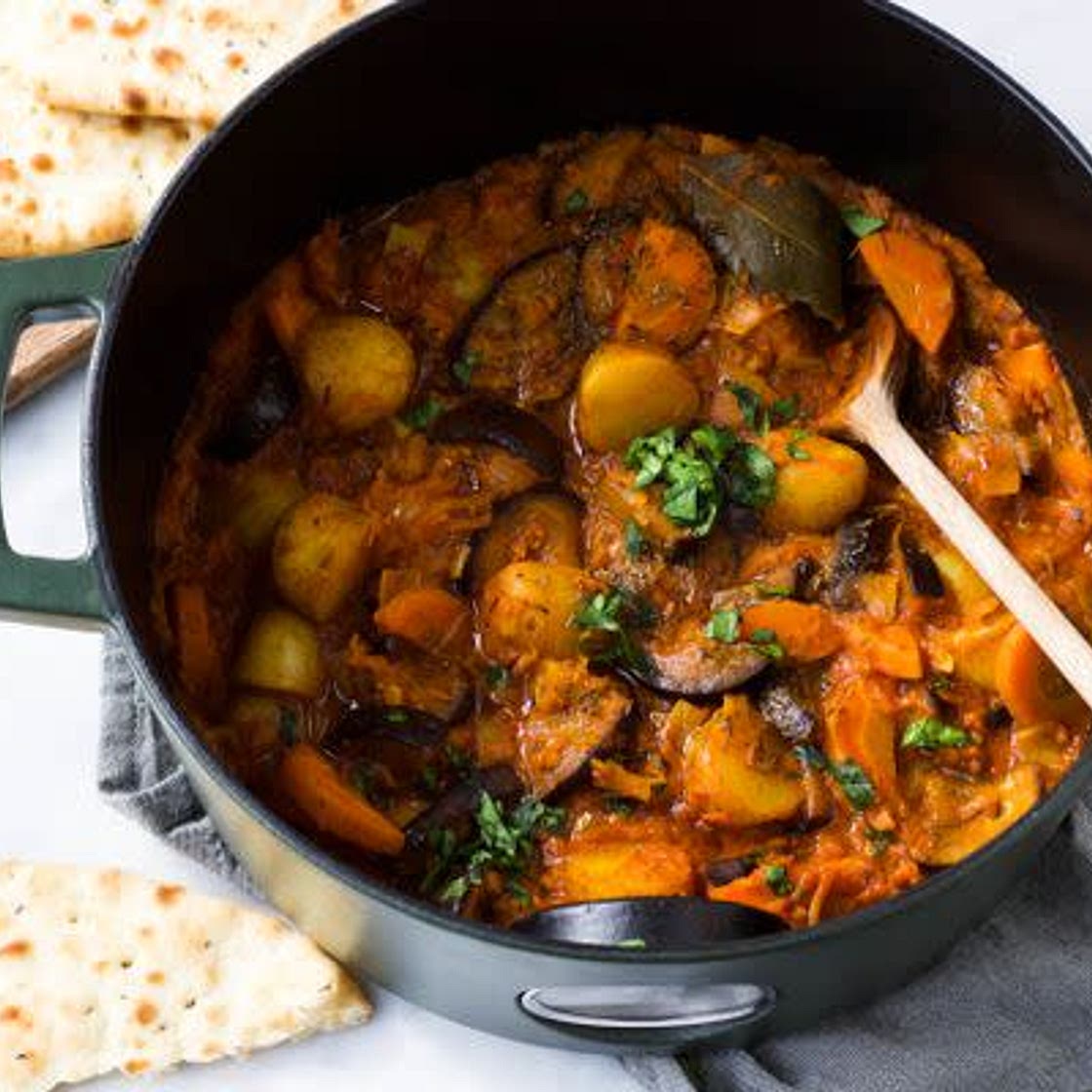 Vega(n) stoofpot met groenten, aardappels en linzen