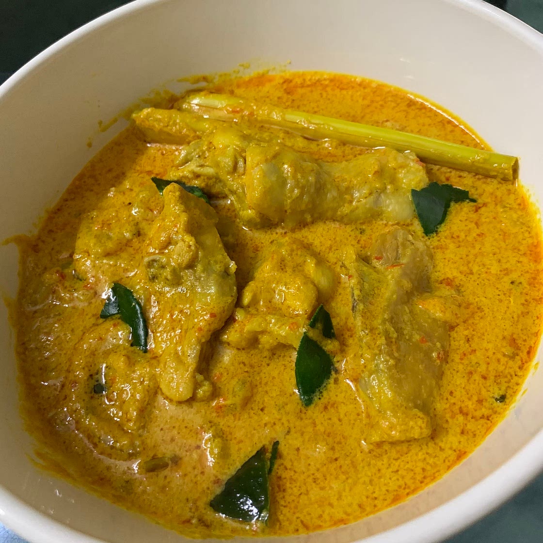 Fragrant Spicy Chicken in Coconut Milk 