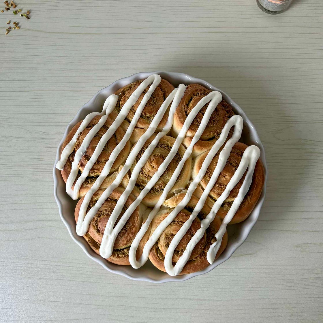 Pistachio rolls