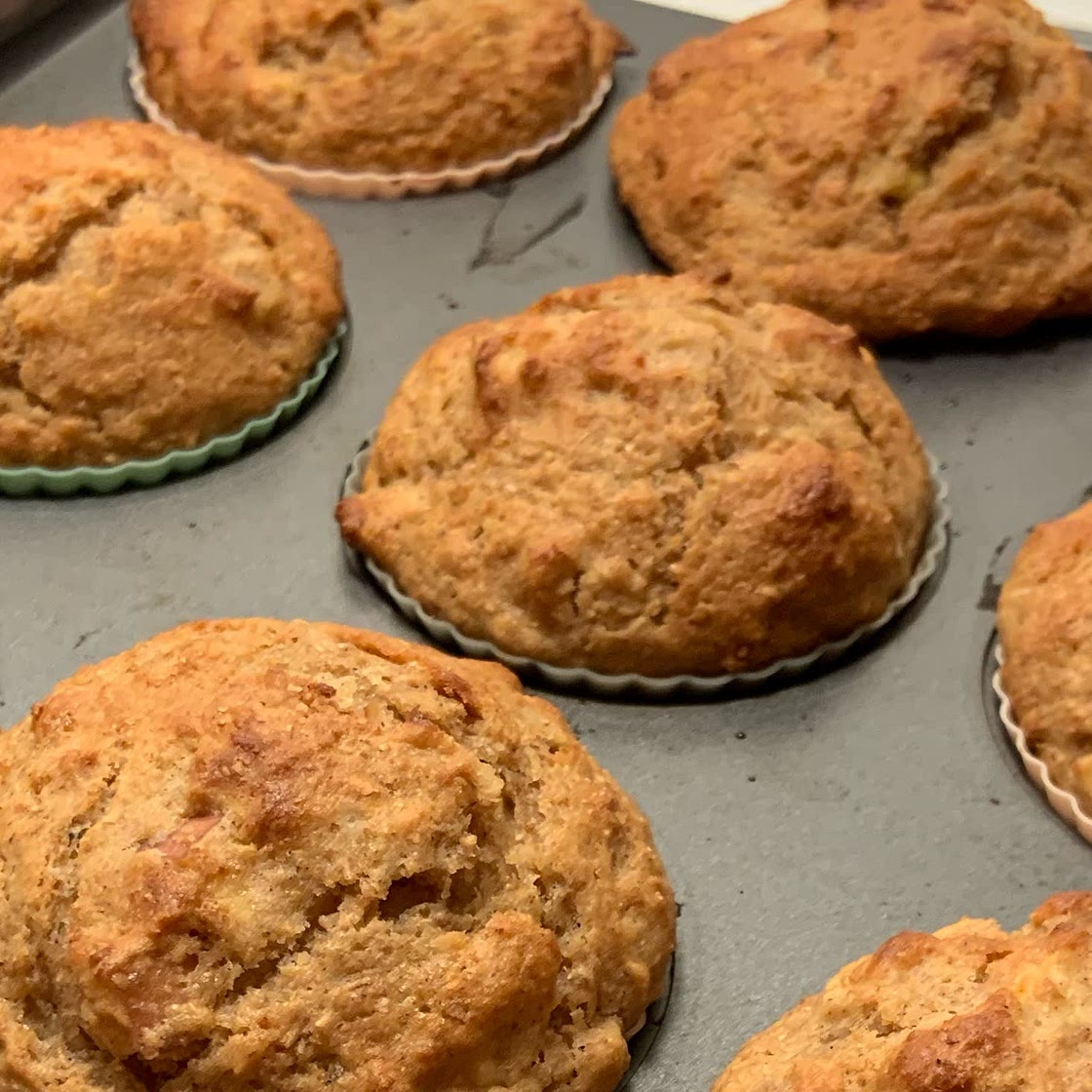 Healthy Apple Muffins
