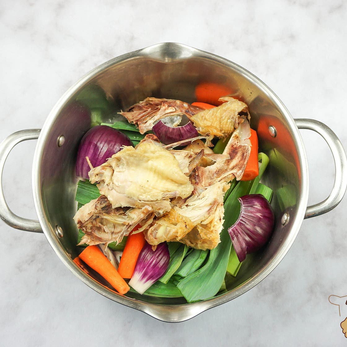 Bouillon de volaille anti-gaspi