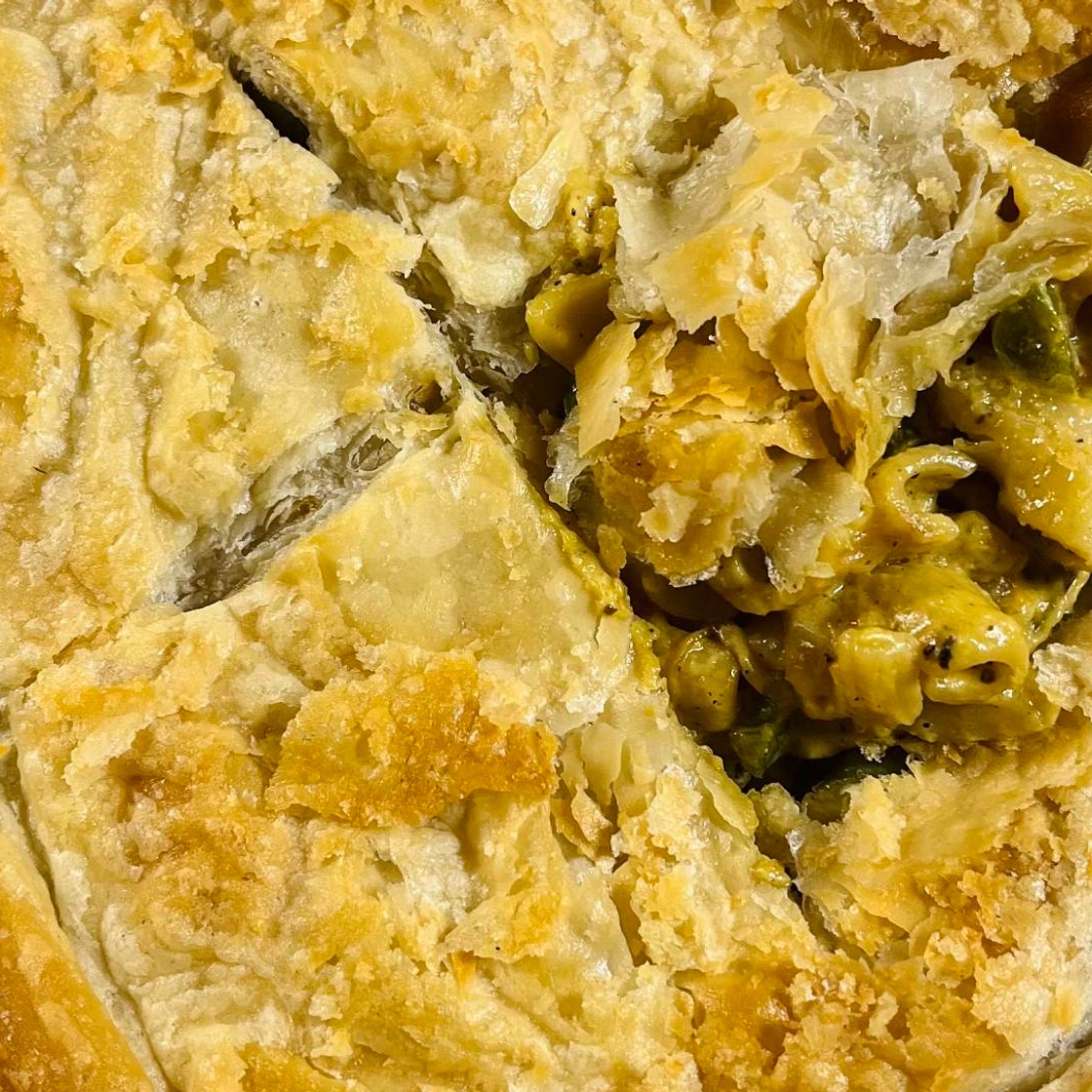 Mac and Cheese Pot Pie 