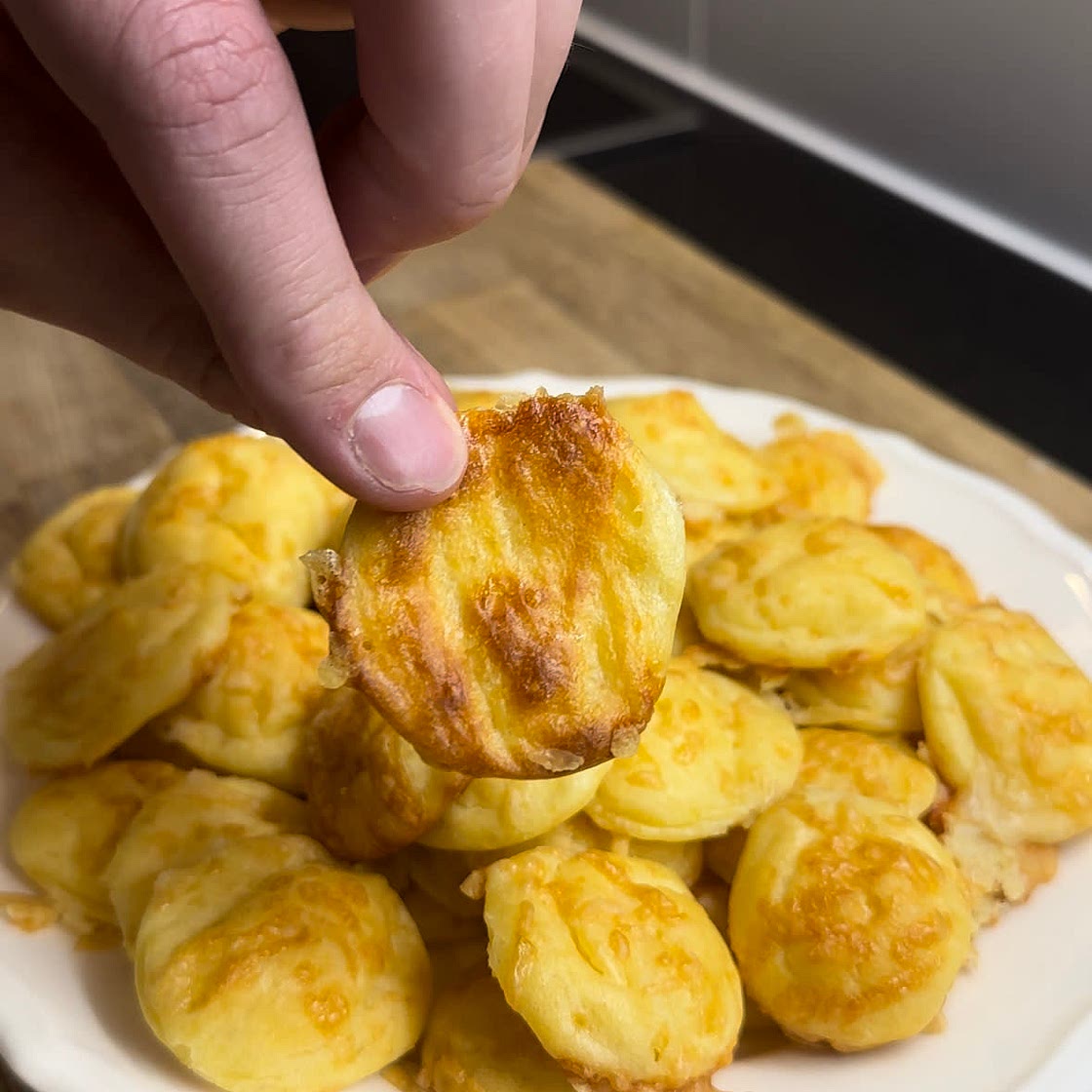 Gougères - French Cheesy Bites