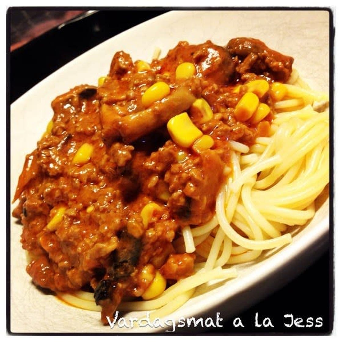 Köttfärssås och spaghetti