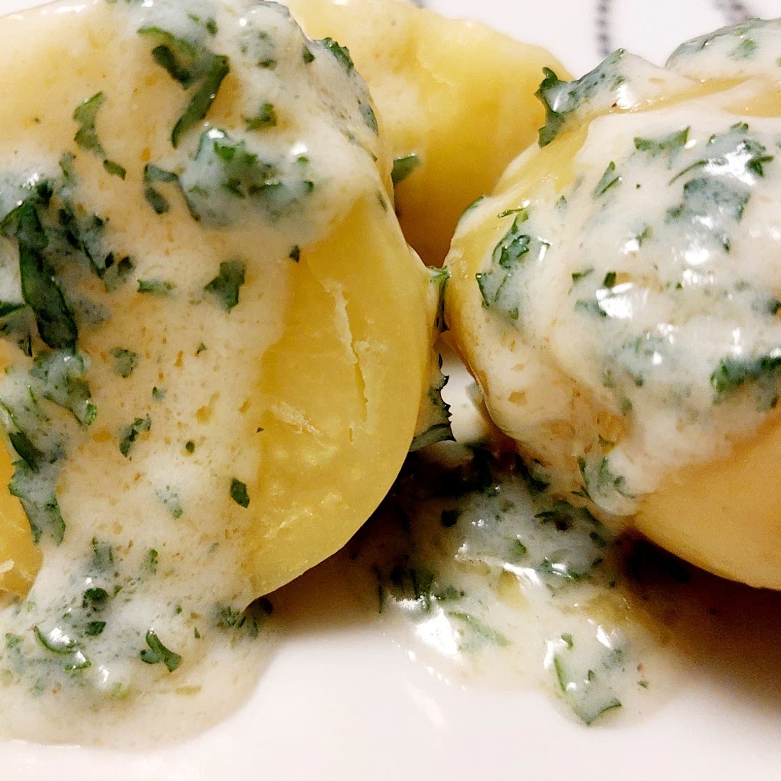 Potatoes and parsley sauce - Danish kartofler og persille sauce