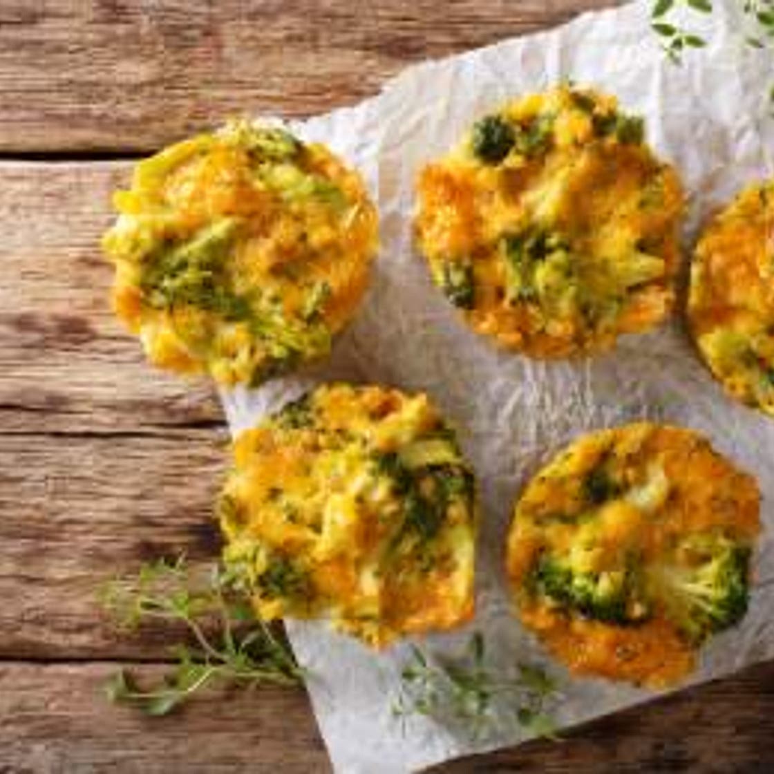 BROCCOLI CHEDDAR BREAKFAST BAKE