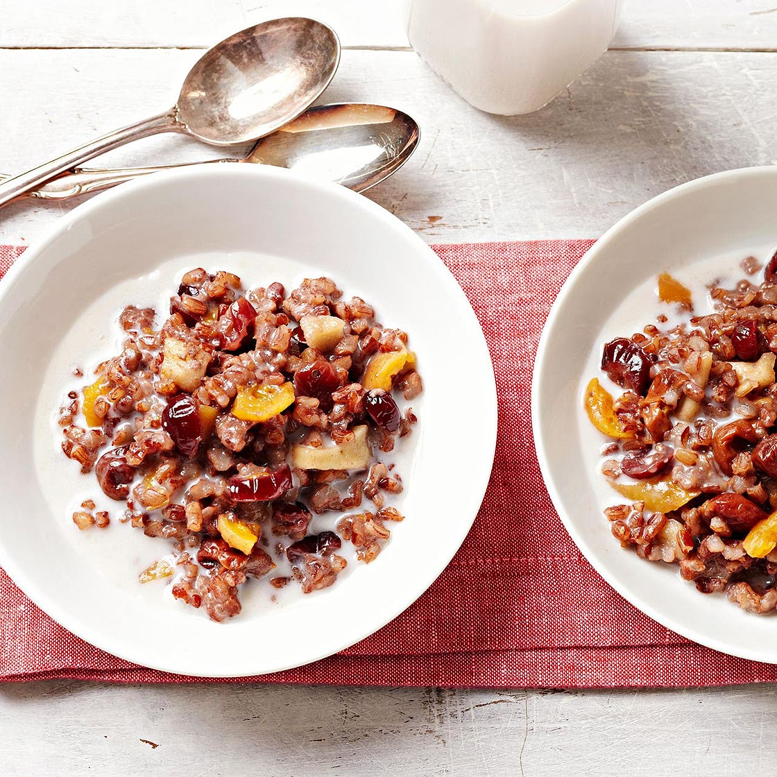 Red Rice Pudding with Almond Milk