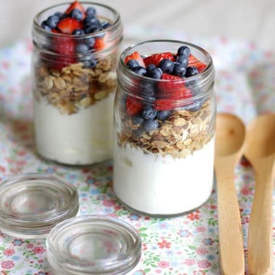 Granola and Yogurt Fruit Pots