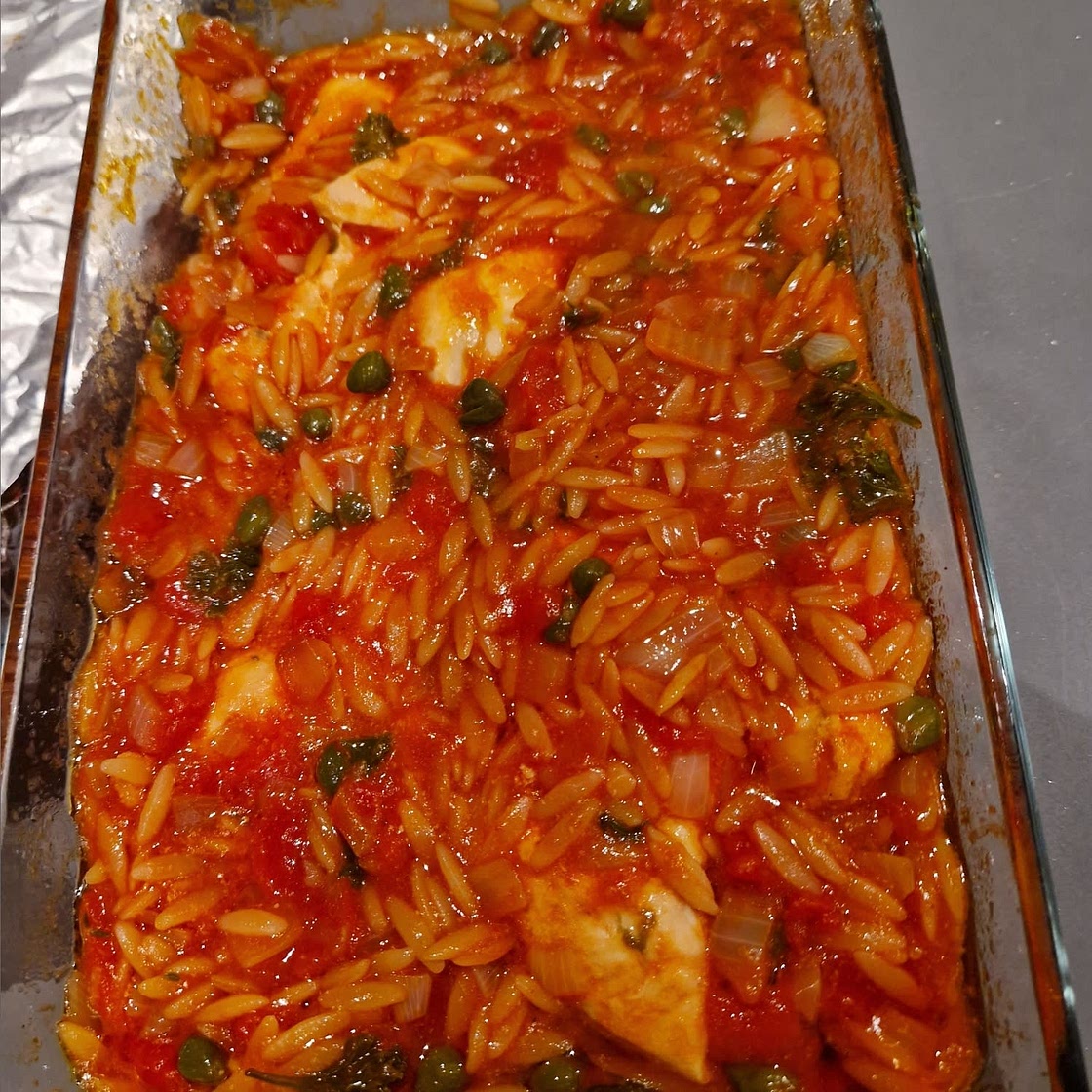 Garlic Butter Chicken and Orzo Pasta Bake by Pureety