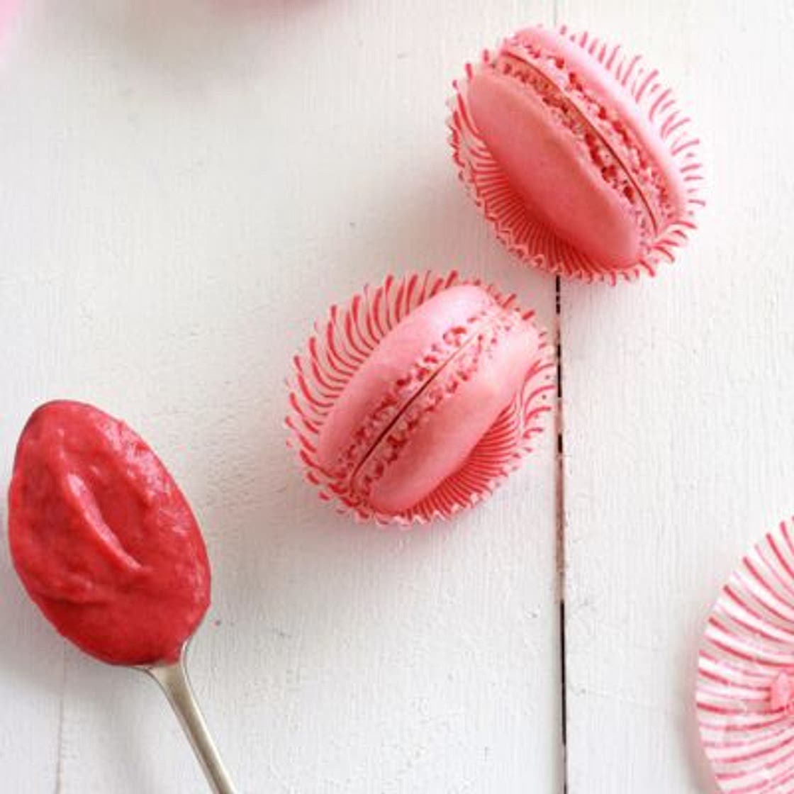 Macarons tomate, framboise et basilic de Cyril Lignac