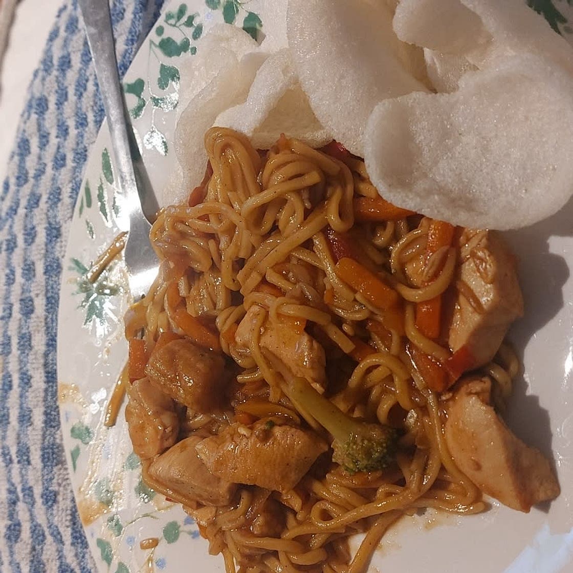 Easy 30 Minute Chicken Chow Mein