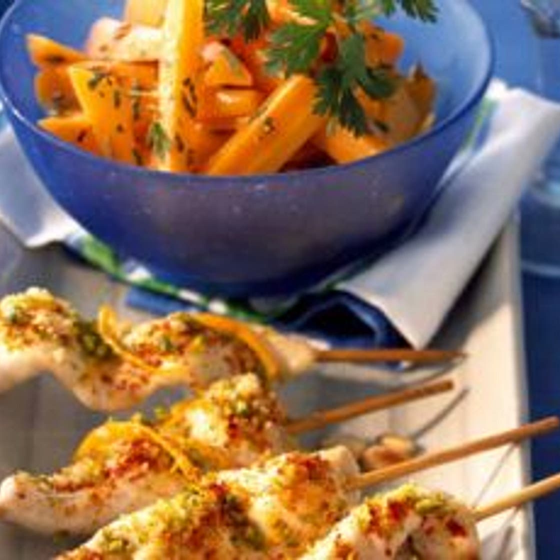 Brochettes au croustillant de pistaches et pignons