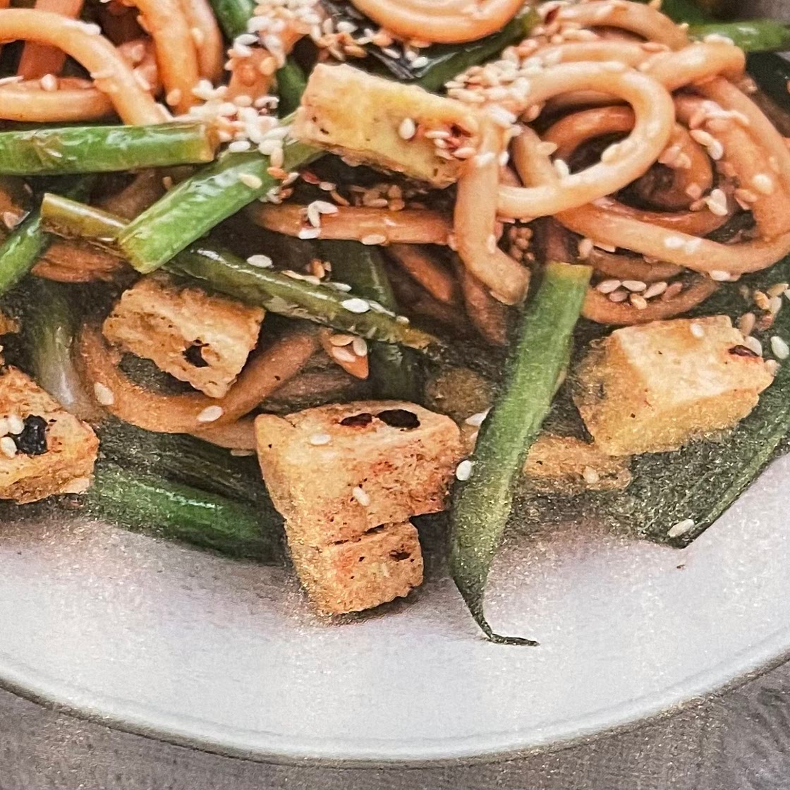 Sesame and spring onion stir-fry udon with crispy tofu 