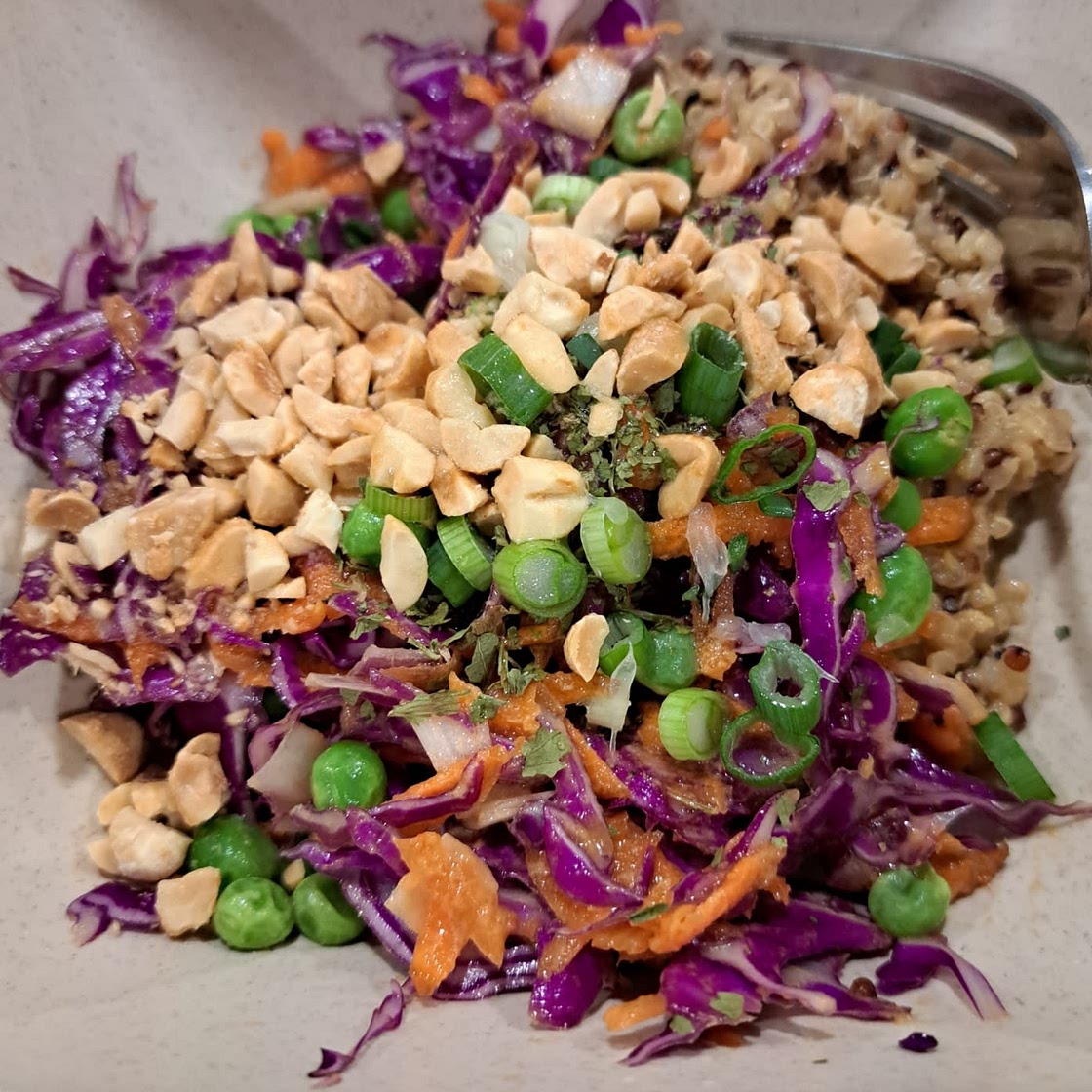 Crunchy Cashew Thai Quinoa Salad {vegan, gluten-free}