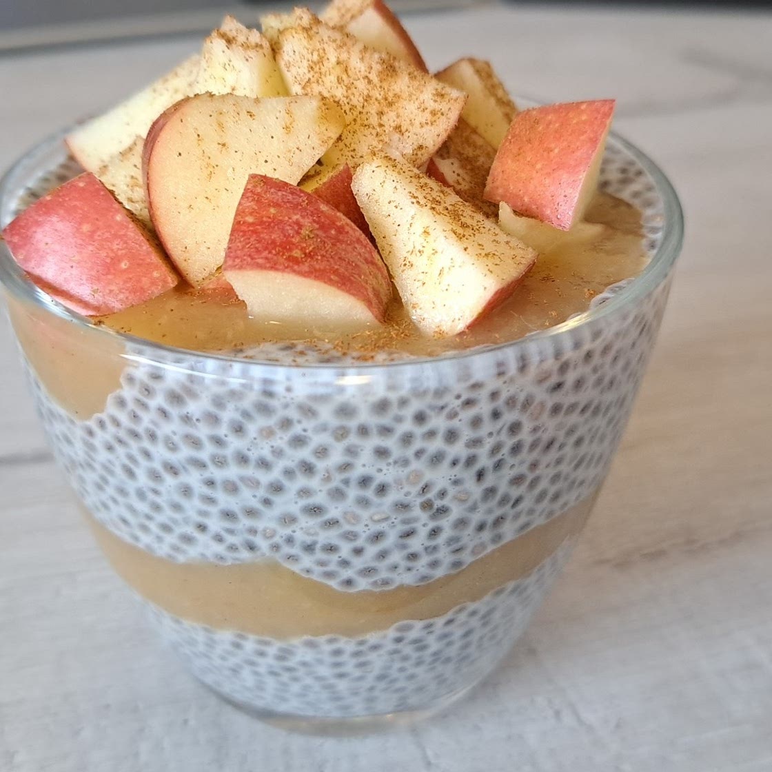 Chiapudding mit Apfel und Zimt