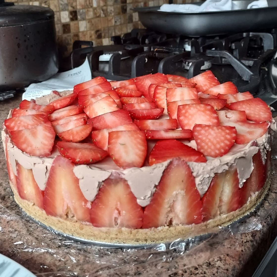 No Bake Strawberry Nutella Cheesecake