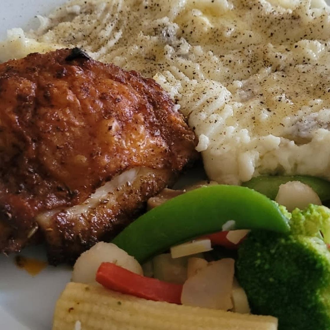Air Fryer Chicken Thighs