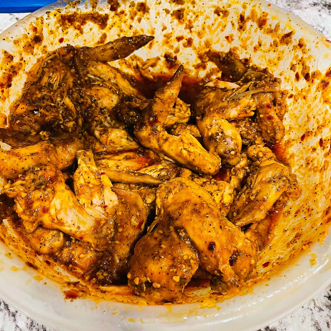 TFTI BBQ’s Buffalo Wings on Steroids
