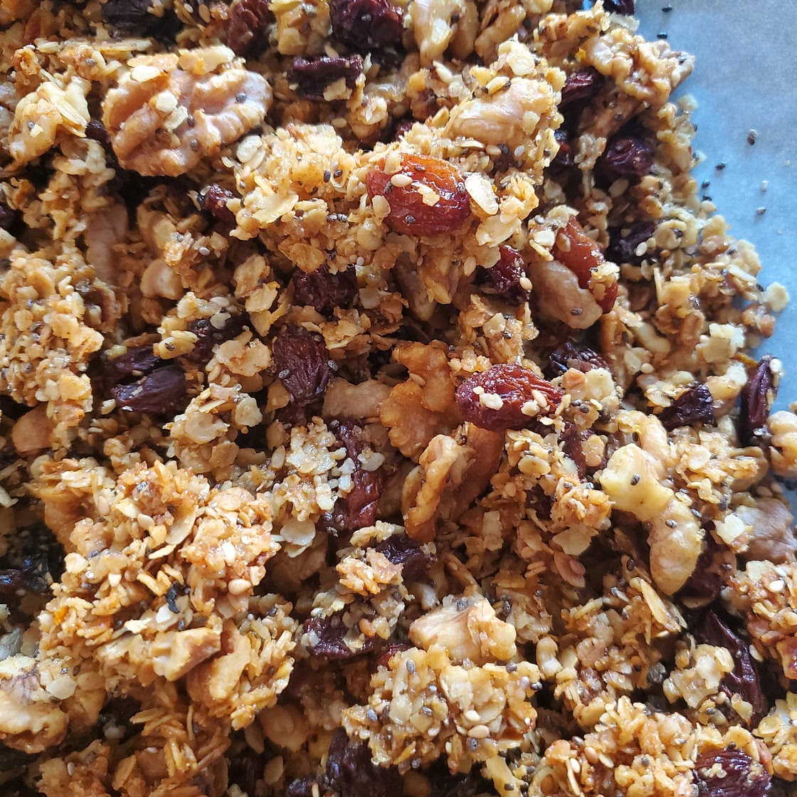 Easy Yummy Granola
