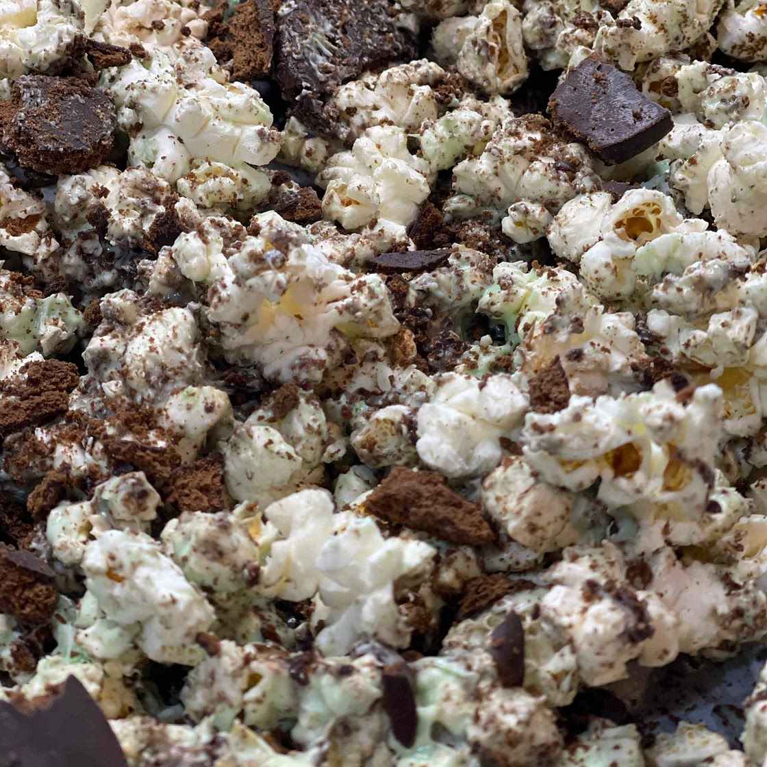 Thin mint cookie popcorn mix 