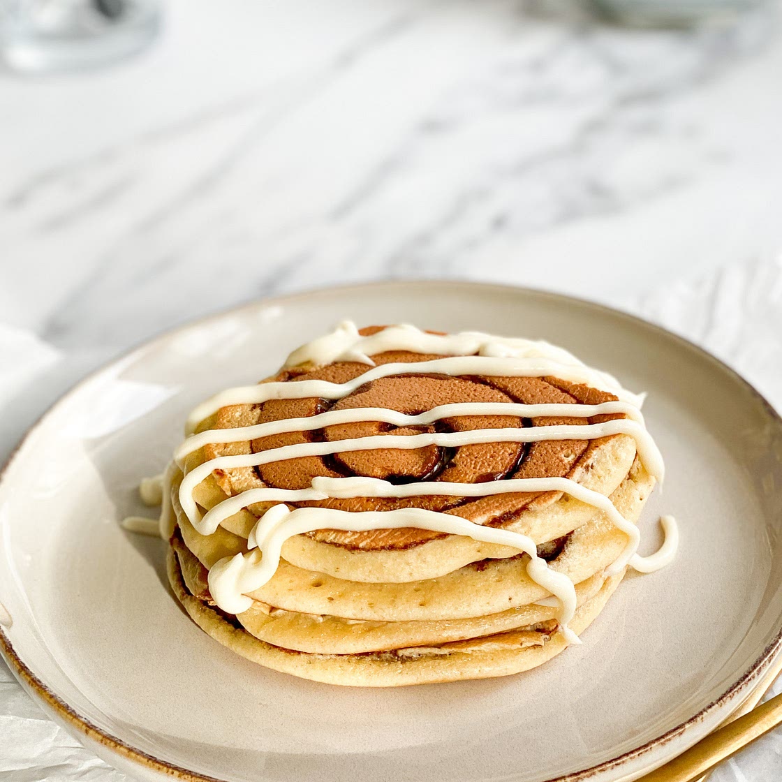 287 Calorie Cinnamon roll Pancakes