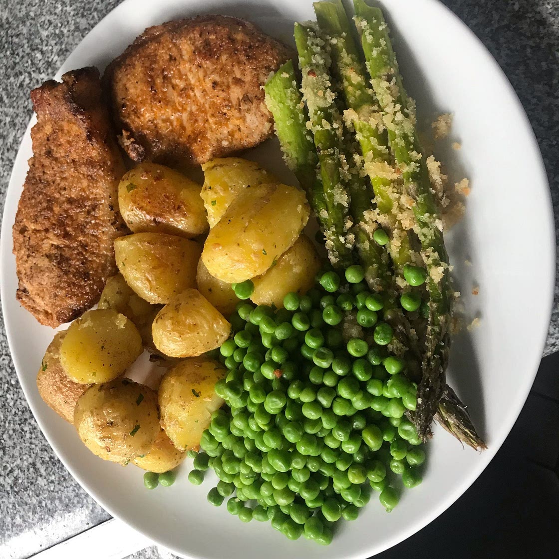 Juicy Baked Pork Chops