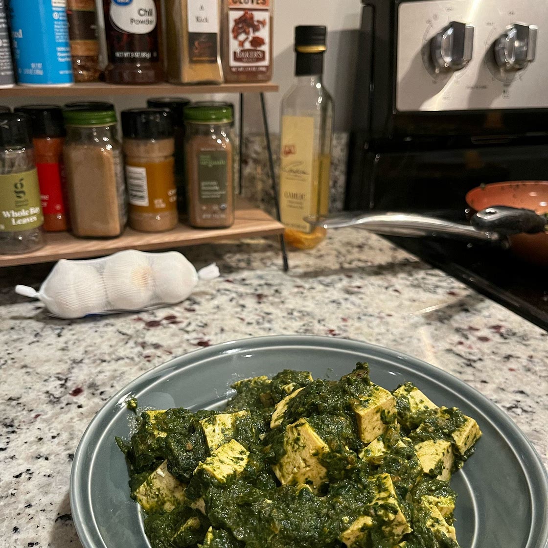 Gourmet Palak Paneer with Tofu ( indian food ) plant based 