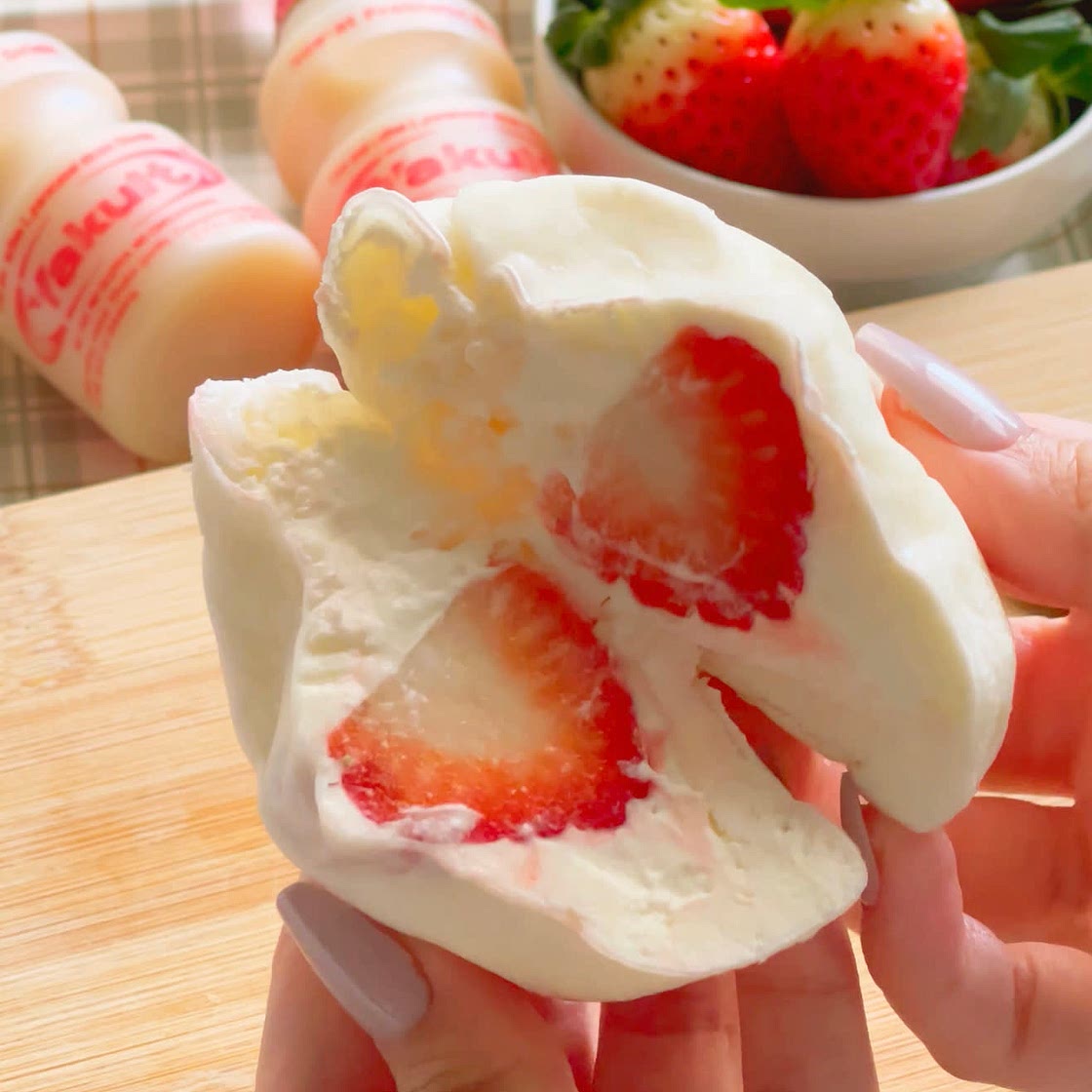 Rice Paper Daifuku Mochi with Yakult Cream