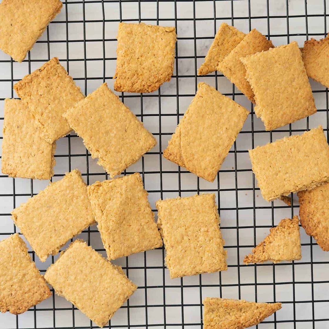 Hummus Crackers
