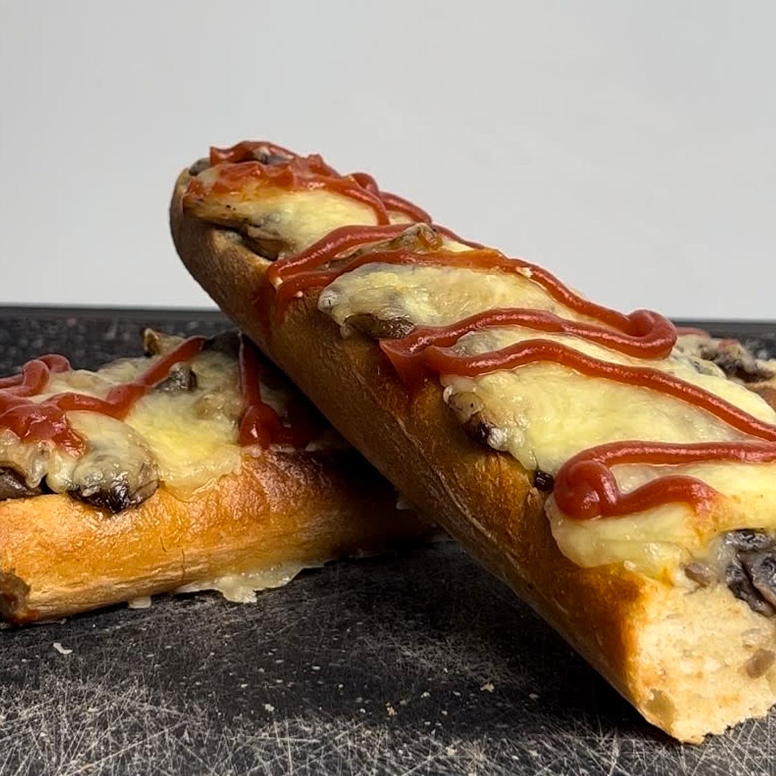 Sandwiches around the world | Zapiekanka - Polen