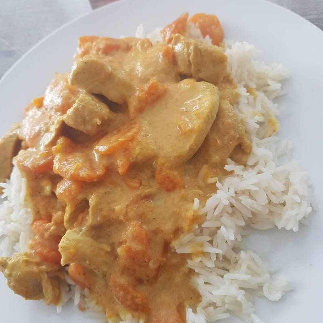 Poulet carottes sauce curry