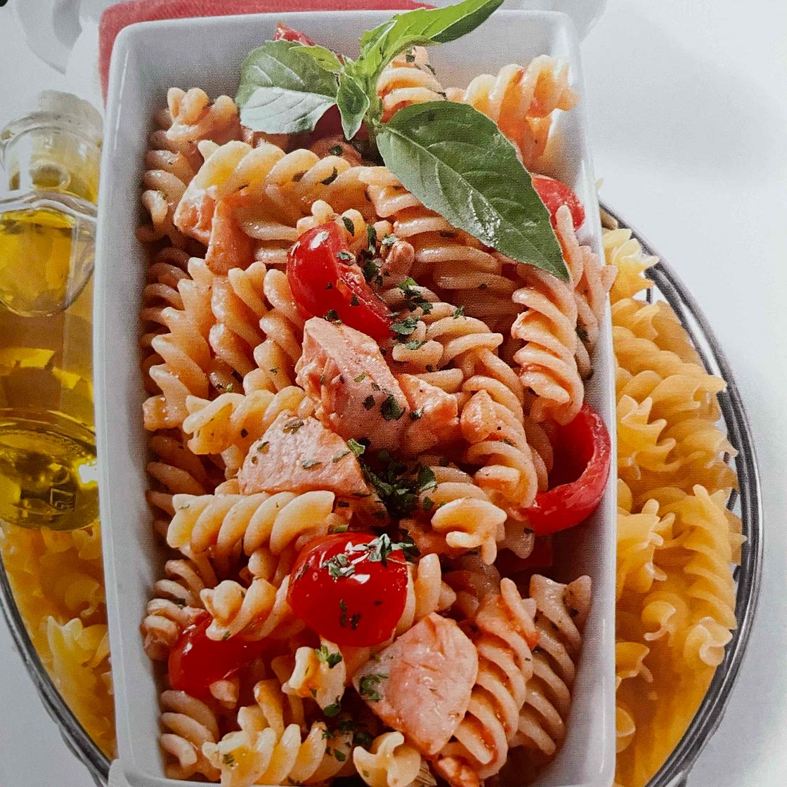 Fusilli with salmon and cherry tomatoes 